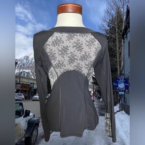 Bobbe‎ Long Sleeve Active Top